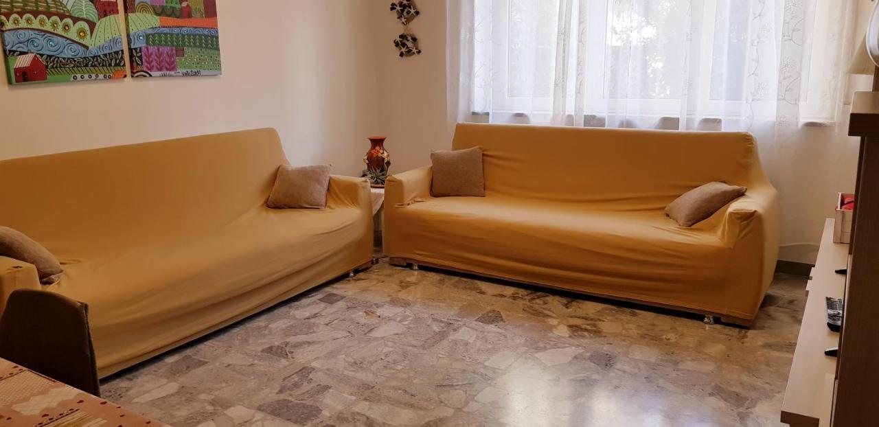 La Casa Al Mare Apartment Пескара Екстериор снимка