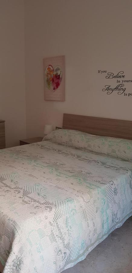 La Casa Al Mare Apartment Пескара Екстериор снимка